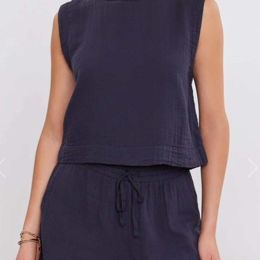 Velvet Navy Sleeveless Top L